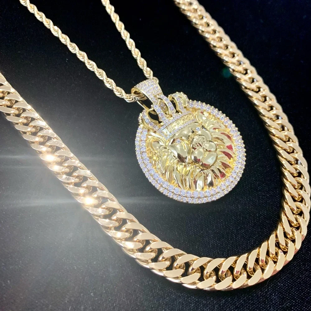 LION KING LAB DIAMONDS 18K GOLD NEW CHAIN NECKLACE CHARM MADE IN ITALY!